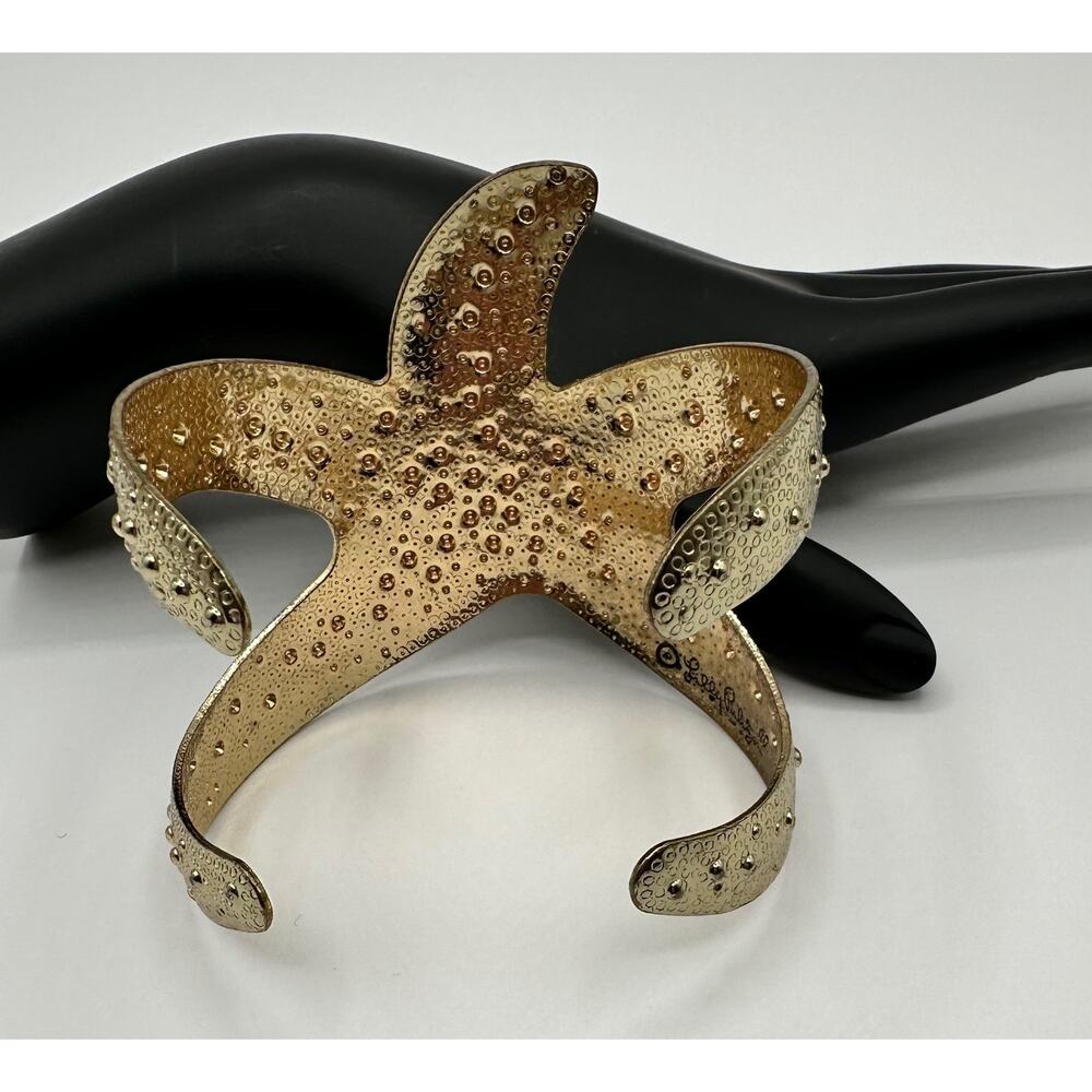 Lilly Pulitzer For Target Textured Gold Tone Starfish Cuff Bracelet ** Signed **